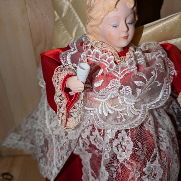 Elegant Red Angel Tree Topper 10 Inch Pre-owned - Picture 4 of 11